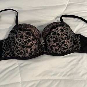 Victoria’s Secret Black Lacy Push-up Bra 36D
